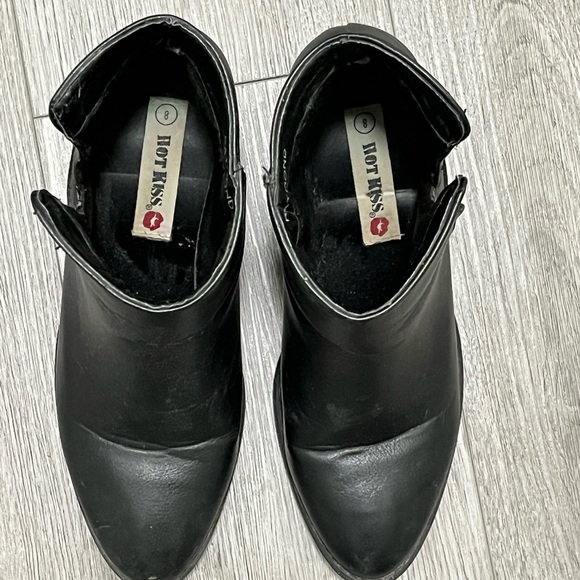 Faux leather black heeled ankle boots - Picture 6 of 9